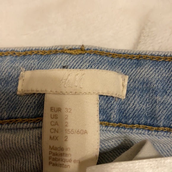 Light blue Jean shorts - Picture 2 of 2